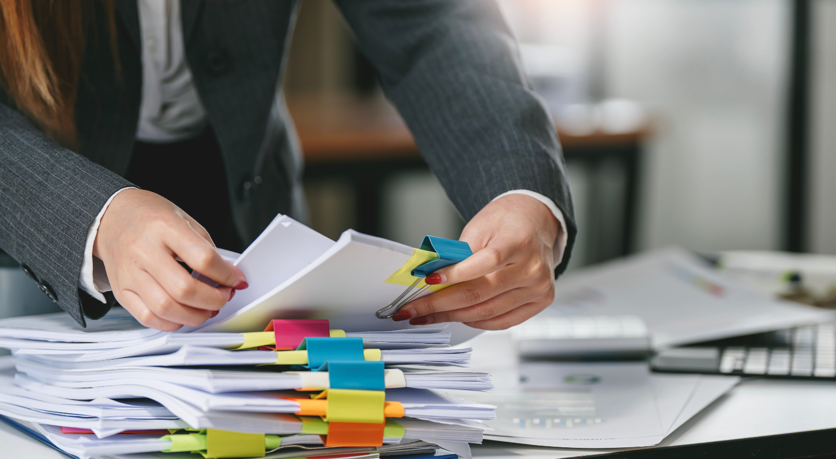 Copy of 4 tools to keep your team connected (1640 x 900 px) (2)