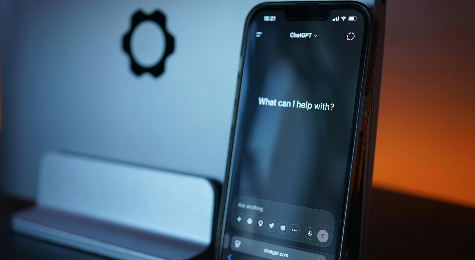 Copy of 4 tools to keep your team connected (1640 x 900 px)