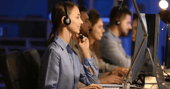 people in call centre 1